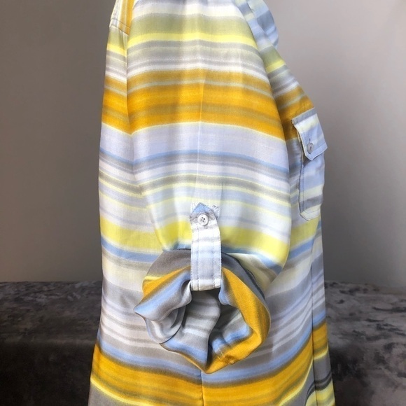 CALVIN Klein Soft and silky button-down collared shirt size large - Picture 3 of 10